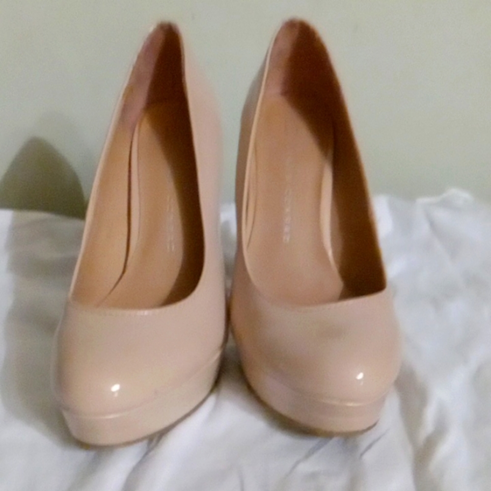 BEAUTIFUL Women's dress shoes